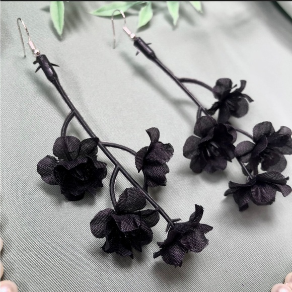 Black Flower Stem Dangle Earrings - Picture 4 of 7